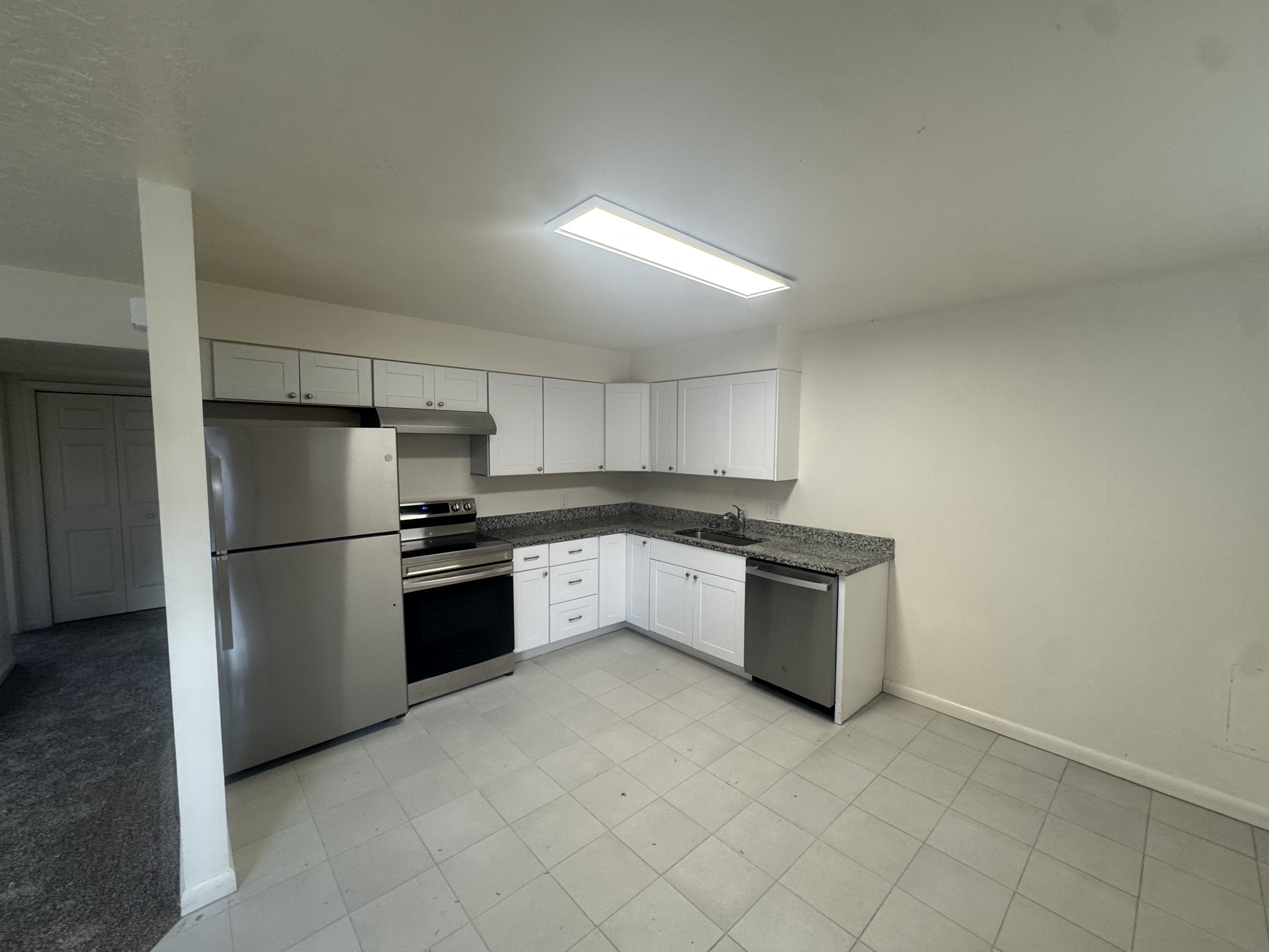 125 East 400 North