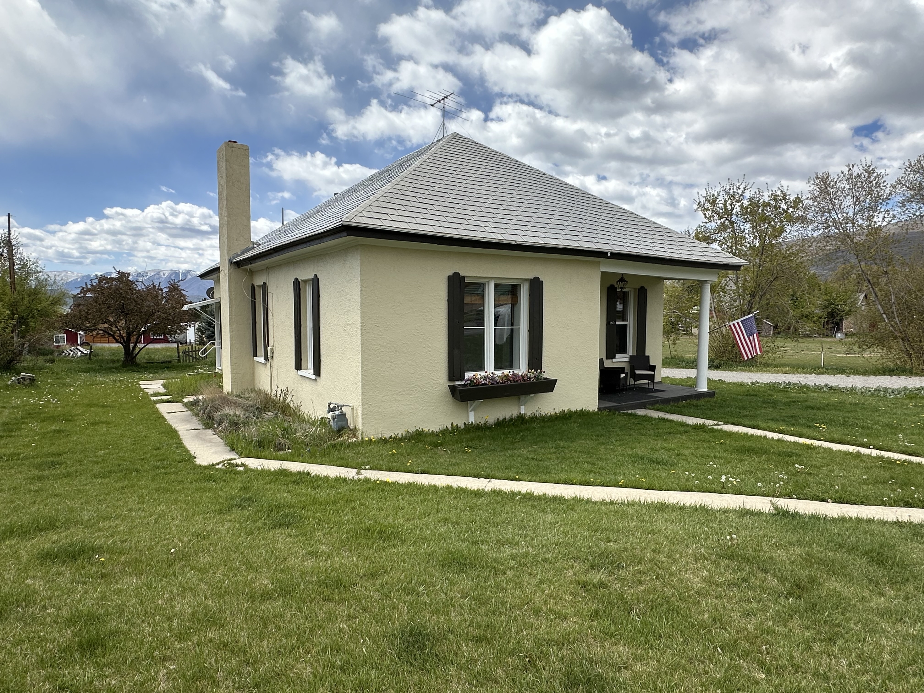 150 East Main Street