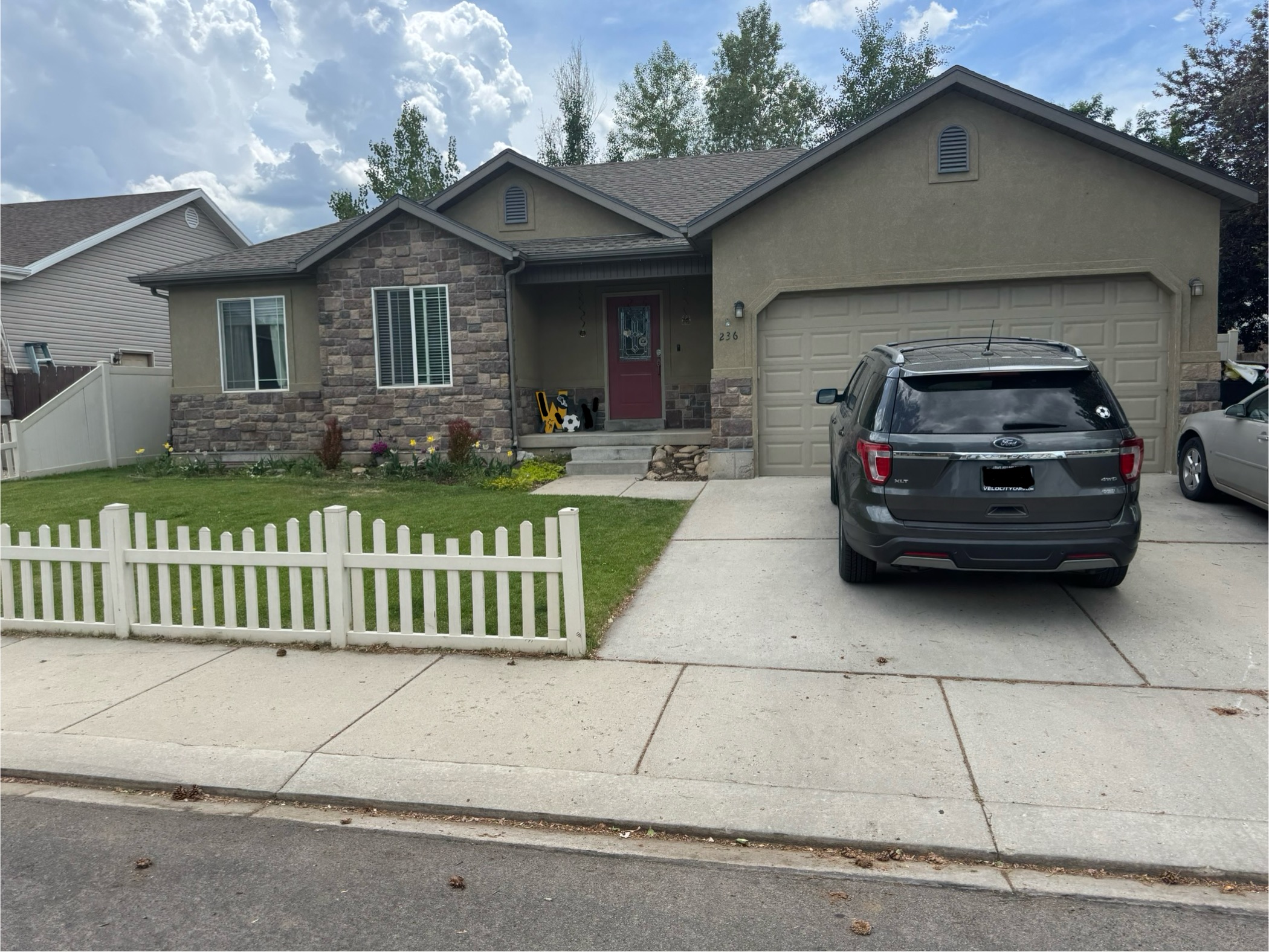236 Acord Way - 236